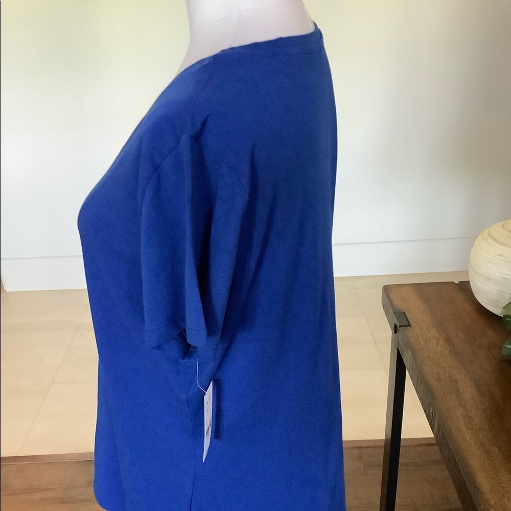 Split Neck Tee - Picture 4 of 8